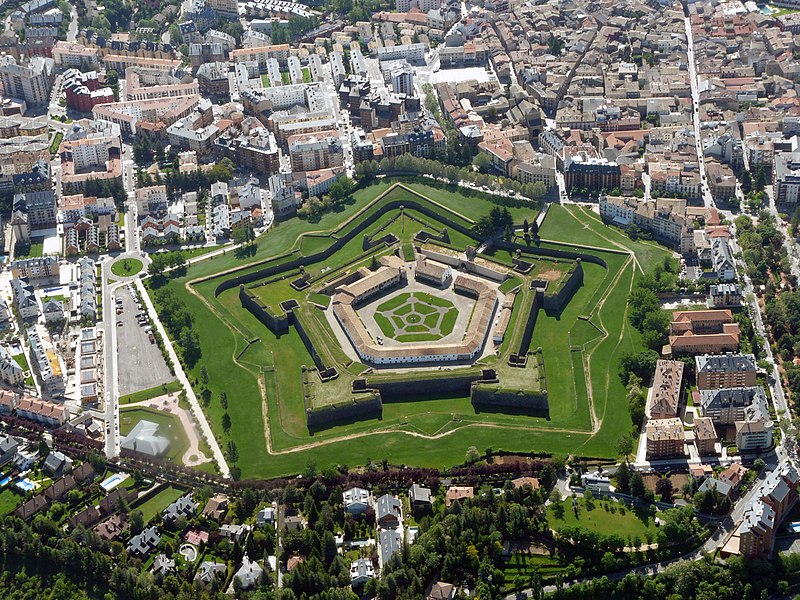 File:Ciudadela Jaca Vista Aerea.JPG