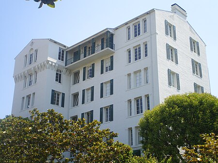 Colonial House, West Hollywood