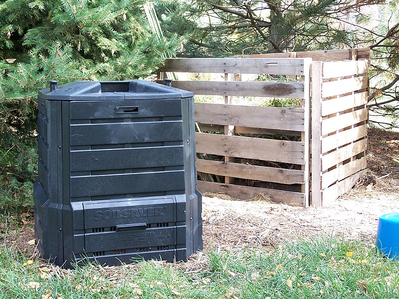 File:Composting twins 2935763980 ccbdbc05ec b.jpg