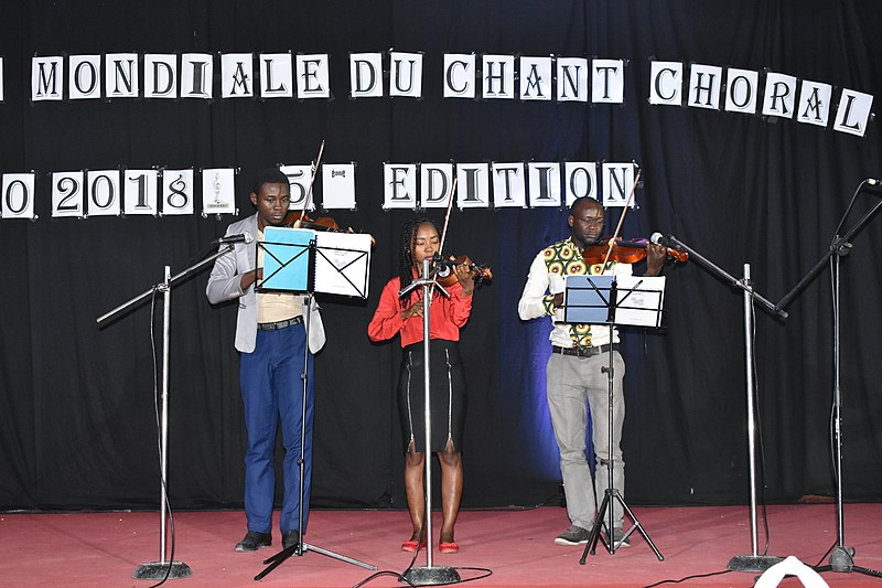 File:Concours de chant4.jpg