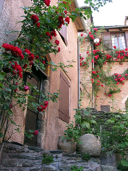 File:Conques JPG05.jpg