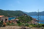 English: View over the village Girolata (Corsica) with the genoese Fort. Deutsch: Blick vom Dreschplatz (aire de battage) über das Dorf Girolata auf Korsica.