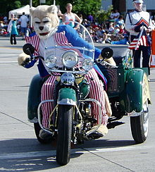 Cosmo at the 2006 Fourth of July parade in Provo CosmoAtTheParade.jpg