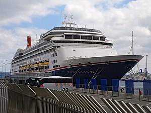 Cruceiro Borealis na Coruna - proa.jpg