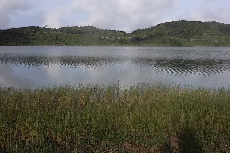 File:Danau Talang di Kabupaten Solok, Sumatera Barat.jpg