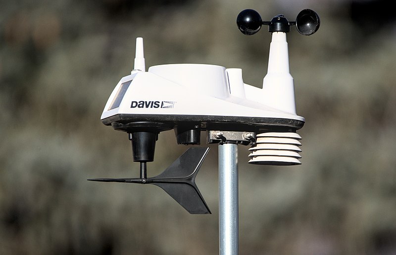 File:Davis Vantage Vue.jpg