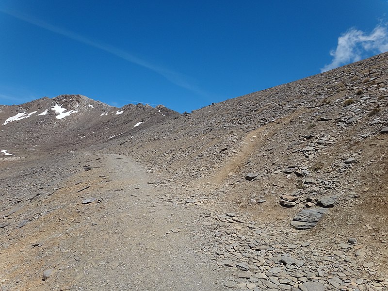 File:Day 5-6 Refugio de Poqueira to Mulhacén - panoramio (7).jpg