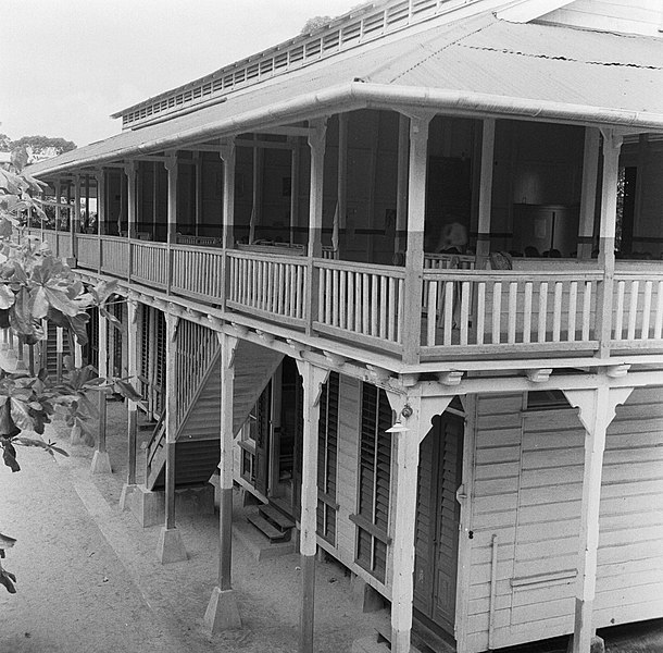 File:De Hendrik MULO-school in Paramaribo, Bestanddeelnr 252-6195.jpg