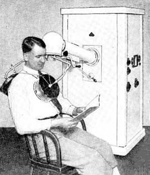 Diathermy machine 1933.jpg