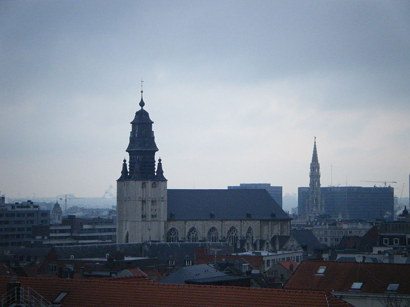 File:Eglise Notre-Dame de la Chapelle from far.jpg