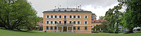 English: Panoramic of the castle of Tutzing. View from the lakeside. Made with Hugin. Deutsch: Panorama von Schloss Tutzing. Blick vom See her. Mit Hugin erstellt.