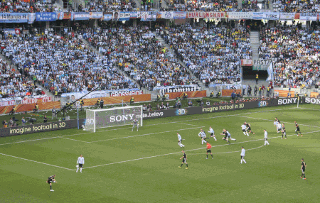 Fail:FIFA_World_Cup_2010_Argentina_vs_Germany_-_Thomas_Müller_opening_goal.gif