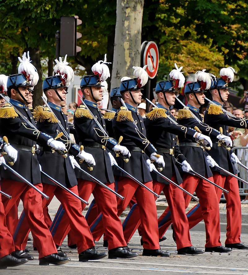 800px-First_Battalion_ESM_Bastille_Day_2007_n1.jpg