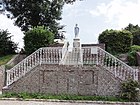 Fontaine-Notre-Dame (Aisne) statue N.D. de Lourdes.JPG