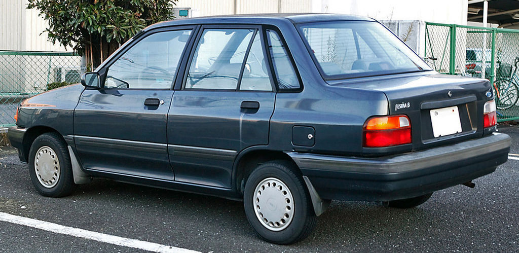 Der Ford Festval ß oder Kia Pride 1024px-Ford_Festiva_%CE%B2_002