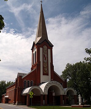 Biserica Sf. Paisprezece Ajutoare RC, West Seneca, New York.jpg