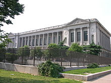 Free Library of Philadelphia Front 3008px.jpg