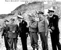 G443337 US and British Officers view training ops near Inchon.jpg
