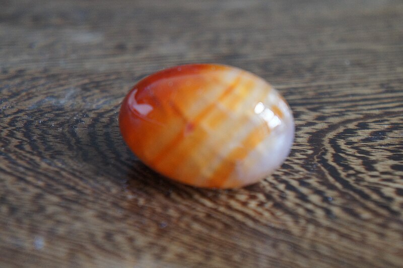 File:Gemstone Collection - Jupiter's Tear (Orange Onyx) (15646349938).jpg