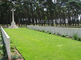 <span class="mw-page-title-main">Givenchy Road Canadian Cemetery</span> Commonwealth War Graves Commission burial ground