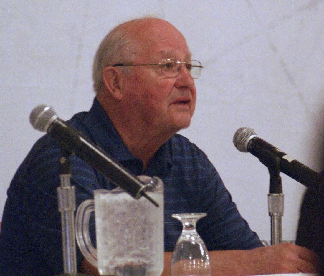 Glenn Hall