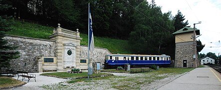 Plaque commémorative en l'honneur de Ghega à la gare de Semmering