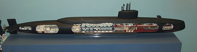 Cutaway model of HMS Resolution at the Science Museum, London HMS resolution model.jpg