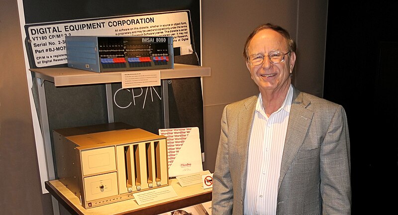 File:Harry Garland at Computer History Museum (October 2017).jpg