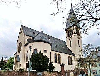 <span class="mw-page-title-main">St. Martinus, Hattersheim</span> Catholic church in Hesse, Germany