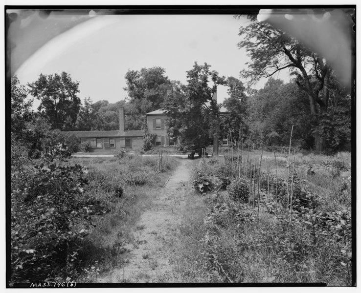 File:Historic American Buildings Survey Frank O. Branzetti, Photographer July 9, 1940 (b) EXT.- VIEW OF GARDEN, LOOKING NORTH - Governor Jonathan Belcher Place, 401 Adams Street, HABS MASS,11-MILT,6-2.tif