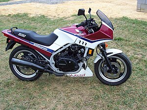 Honda VF500F.JPG