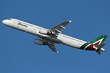 Un Airbus A321-100 di Alitalia.