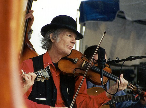 Image: Image John Hartford playing at Merlefest, North Carolina (2000) fls