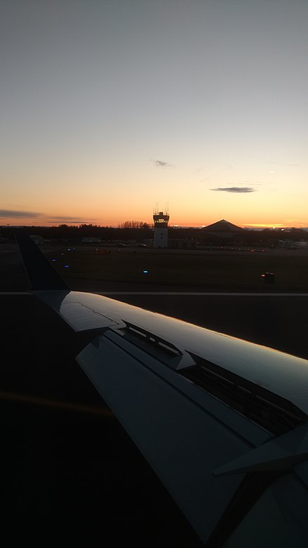 Ithaca Airport viewed from a taxiing plane