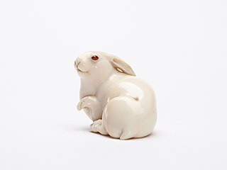 <i>The Hare with Amber Eyes</i> Book by Edmund de Waal