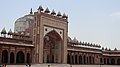 Jama Masjid prayer hall (Fatehpur Sikri).jpg