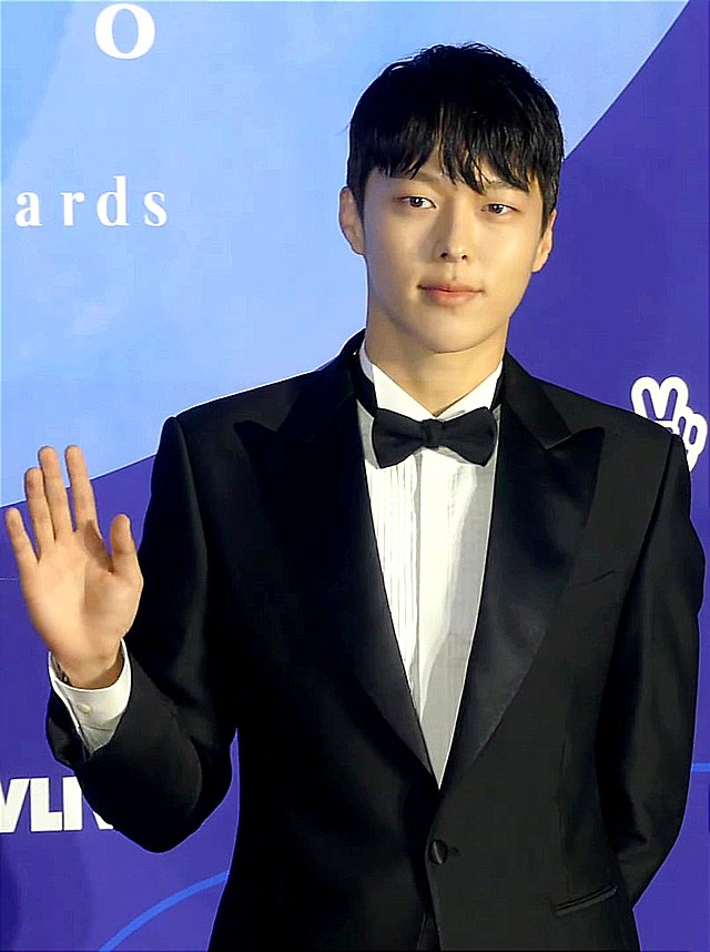 Jang ki yong braces