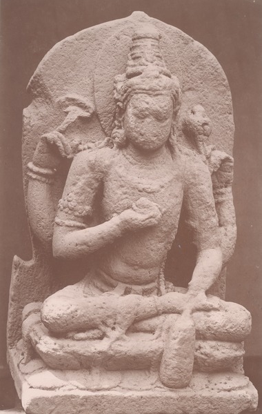 File:KITLV 87693 - Isidore van Kinsbergen - Sculpture of Vishnu at Wonosobo - Before 1900.tif