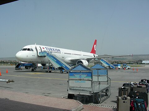 Kayseri Airport (40413911452).jpg