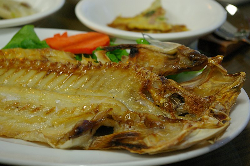 File:Korean cuisine-Jeju Island-Okdom gui-Grilled Tilefish-01.jpg