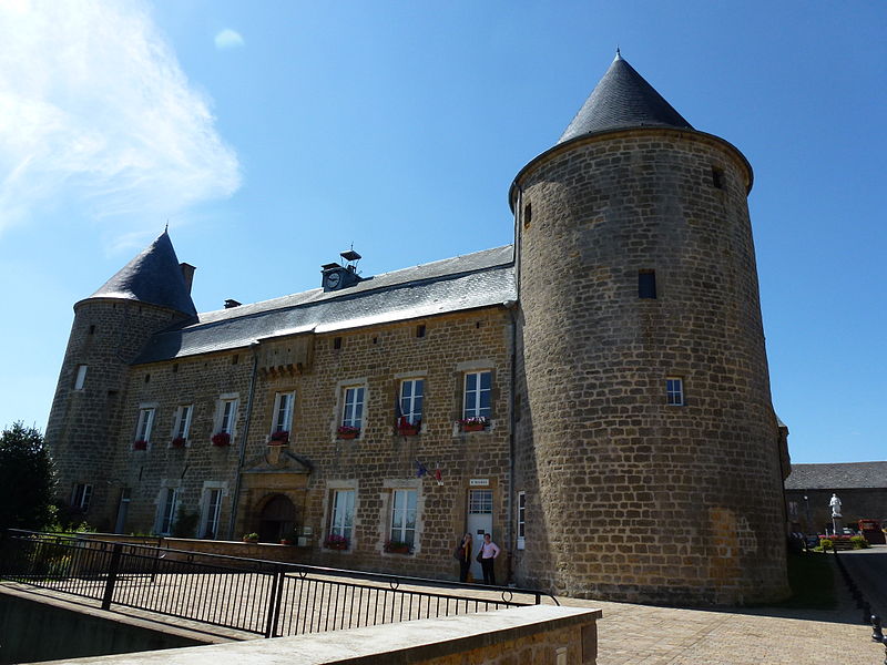 File:L'Échelle (Ardennes) château (mairie et musée).JPG