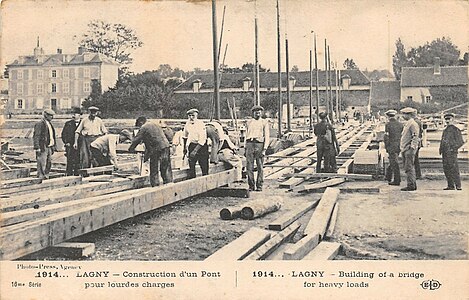 L2048 - Lagny-sur-Marne - Construction d'un pont.jpg