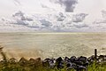 Laaxum, harde wind boven het IJsselmeer in afwachting van de storm”Poly”.