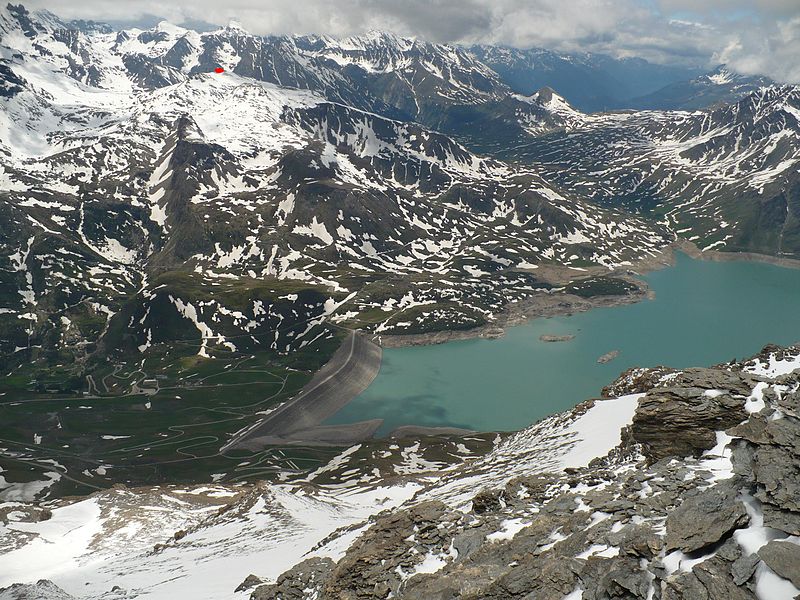 File:Lago Moncenisio e monte Malamot.JPG