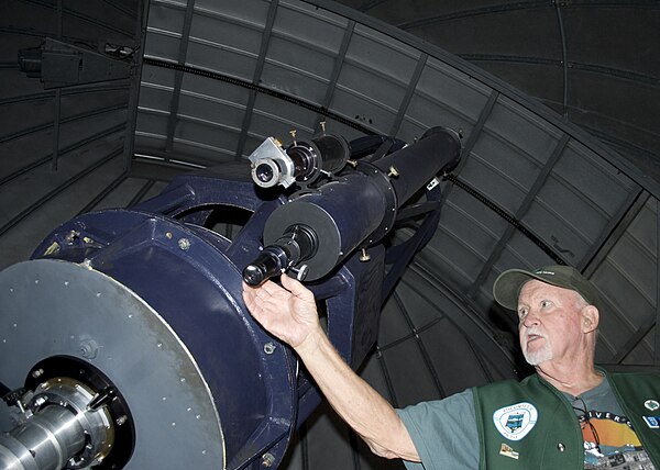 Tour guide points out the double Finderscope on the 24.5 inch Cassegrain Telescope at the Goldendale Observatory State Park.