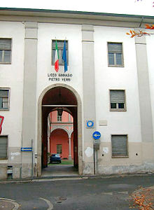 Liceo Ginnasio Pietro Verri, ingång (Lodi) .jpg