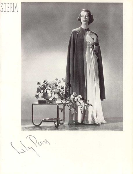 File:Lily Pons Argentinean Magazine AD.jpg