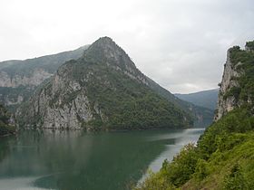 A Višegrad-tó cikk illusztrációs képe