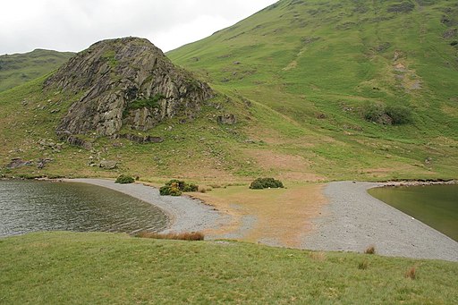 Ling Crags, Crummock Water - geograph.org.uk - 189437