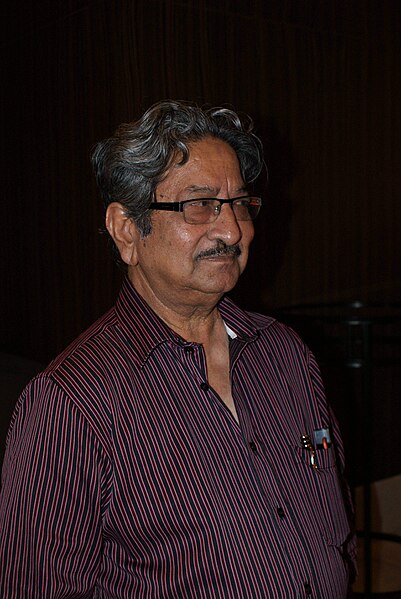 File:Lyricist Hasan Kamaal at Mohammed Rafi Academy.jpg